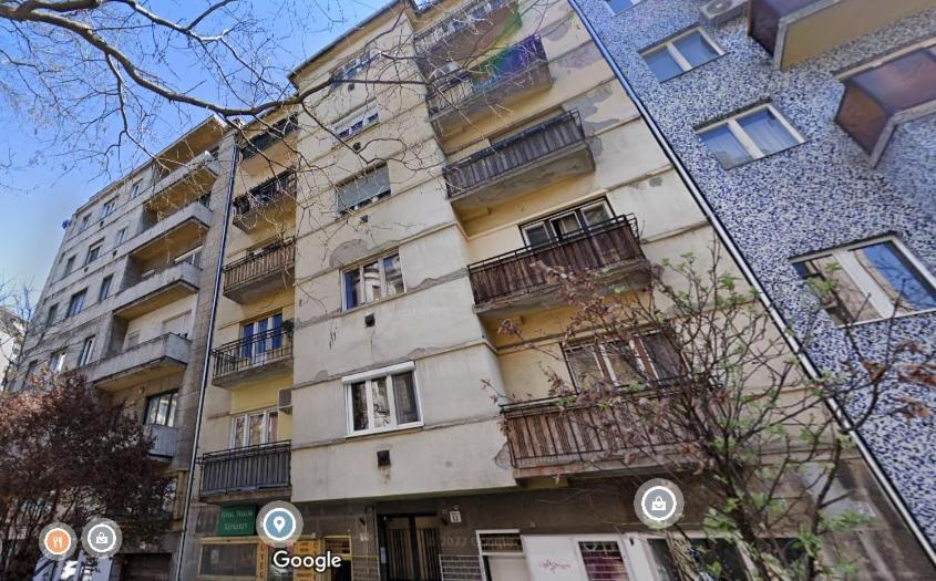 Kenyelmes Lakas Jo Helyen Apartamento Budapeste Exterior foto